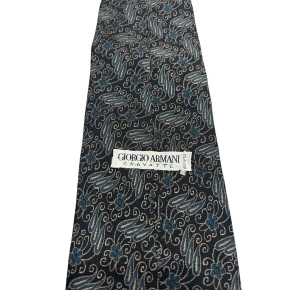 Vtg Giorgio Armani Silk Tie Dark Navy Paisley
Cravatte Italy - Picture 6 of 7
